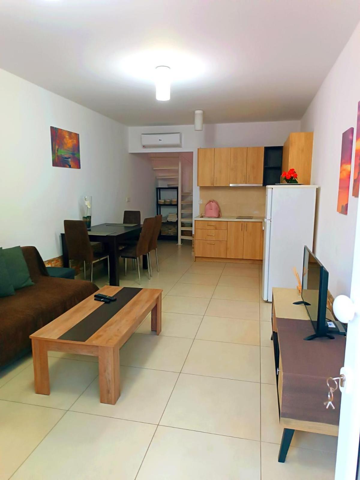 Galatex Μaisonette Lejlighed Limassol Eksteriør billede